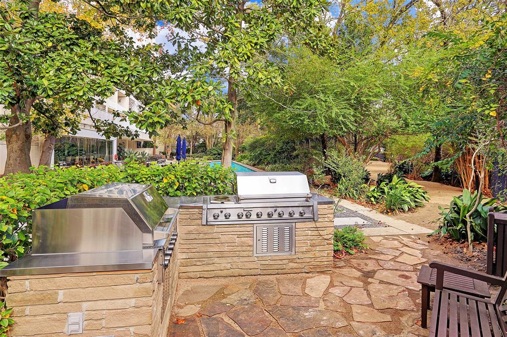 121 N Post Oak Lane # 503