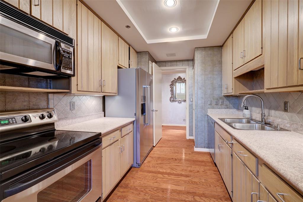 121 N Post Oak Lane # 503