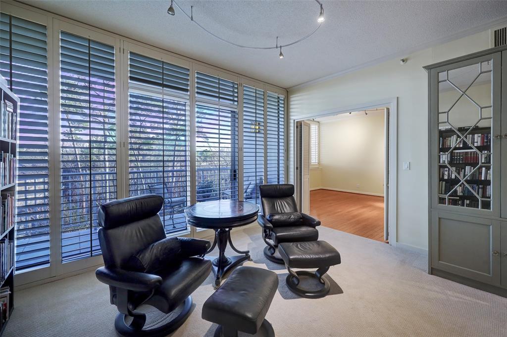 121 N Post Oak Lane # 503