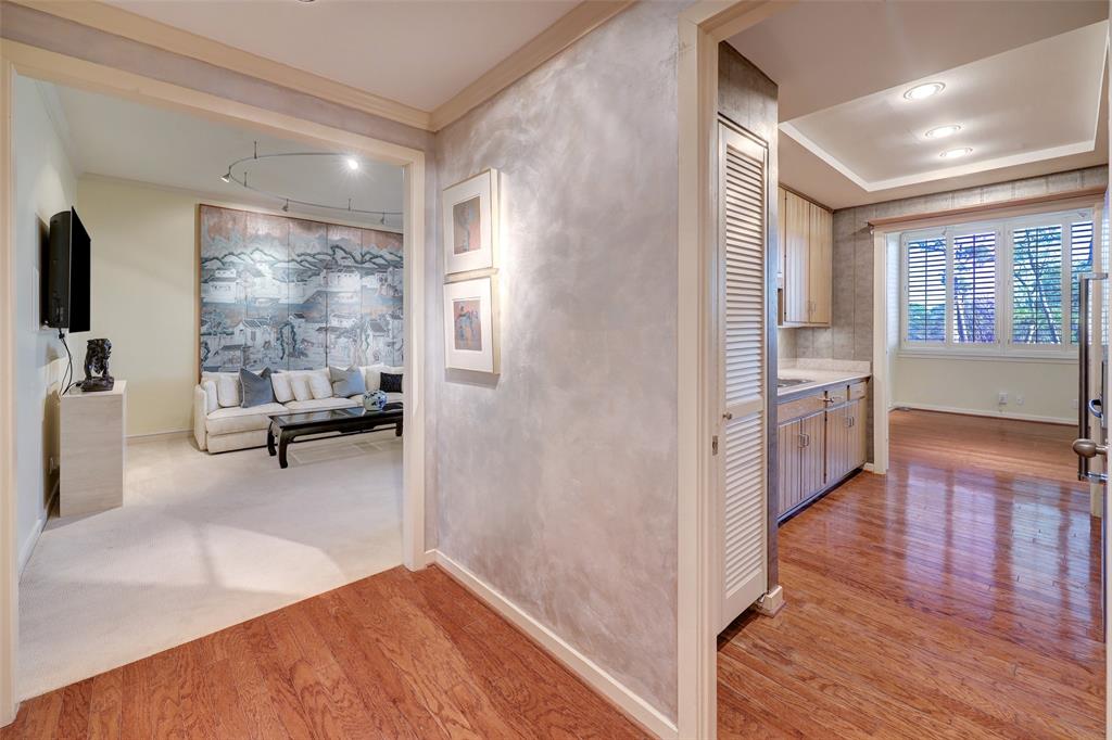 121 N Post Oak Lane # 503