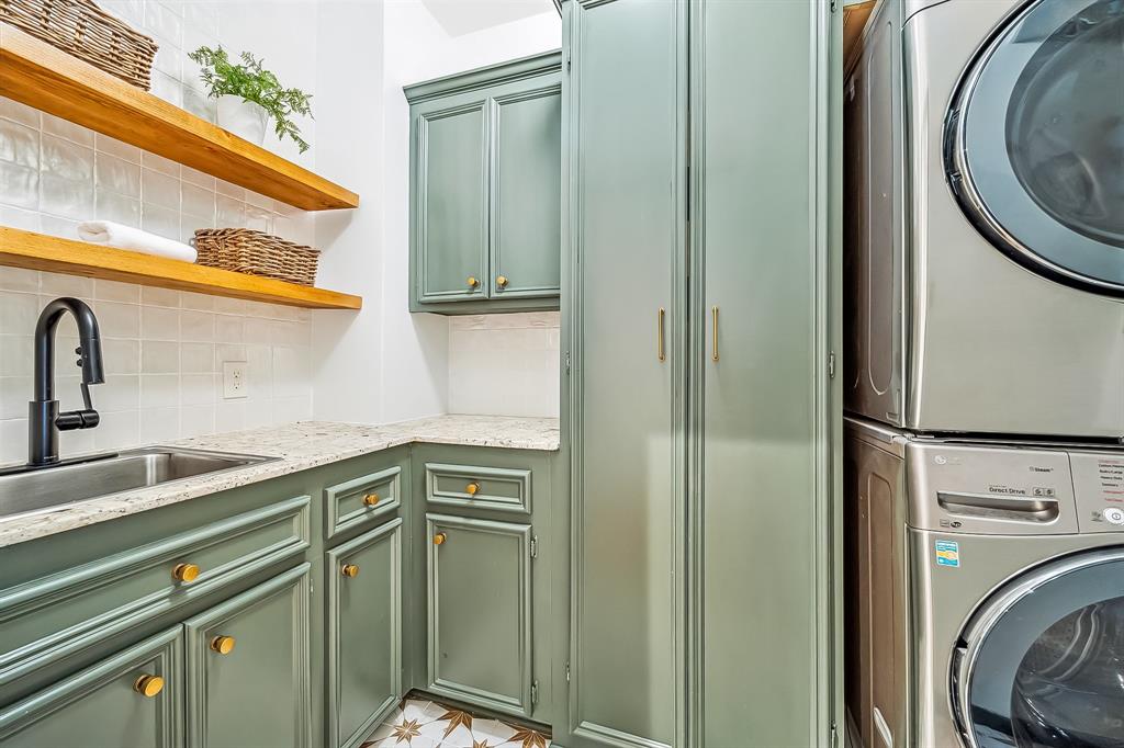 3612 Carnegie Street