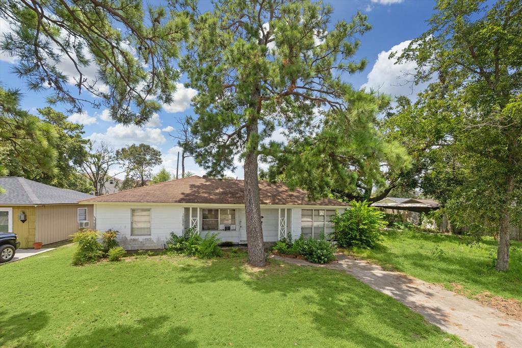 7315 Schiller Street