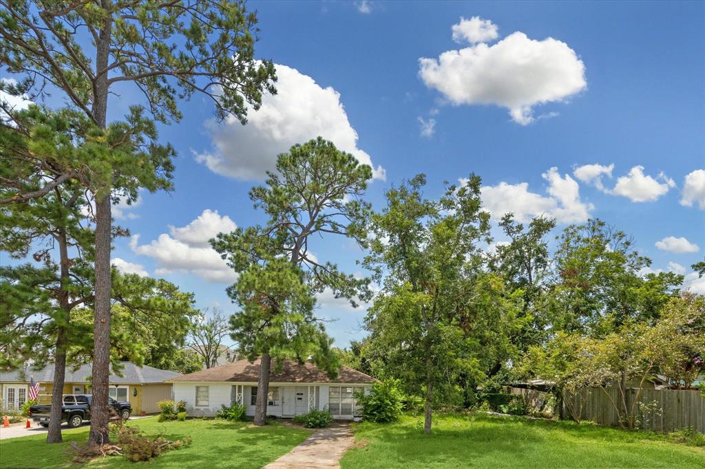 7315 Schiller Street