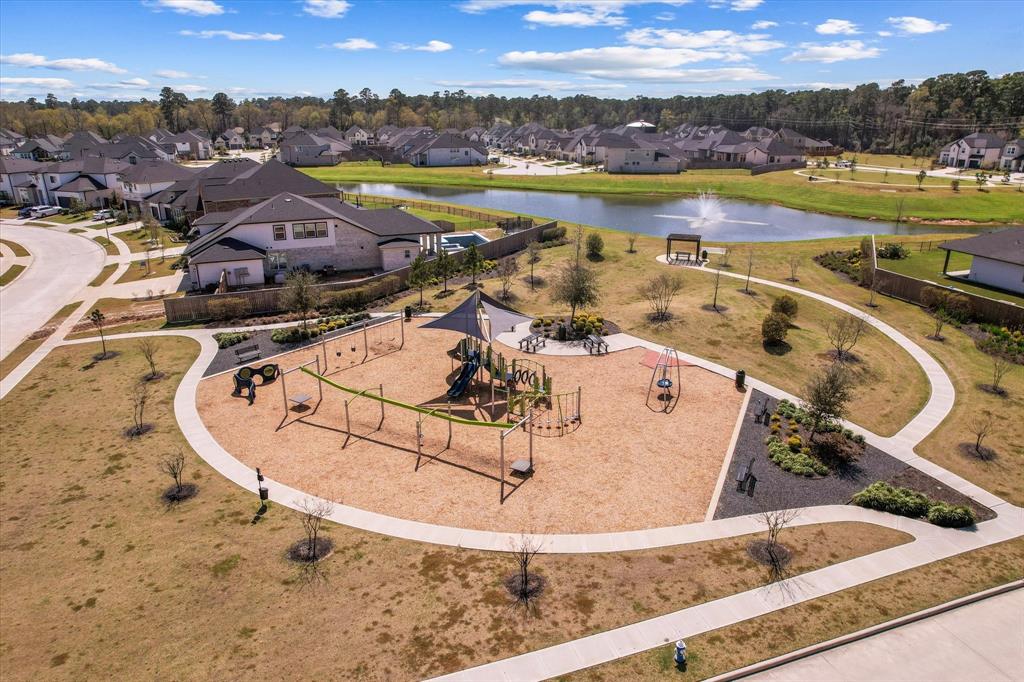 25002 Ryleigh Cove Circle