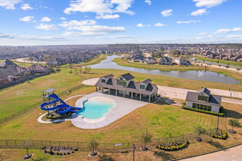 25002 Ryleigh Cove Circle