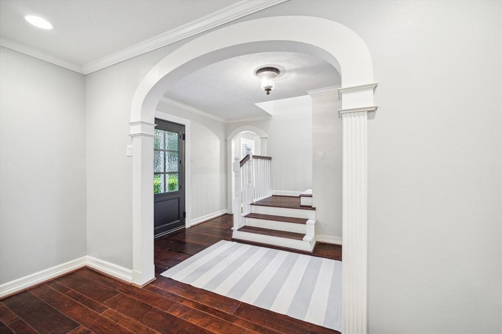 13162 Barryknoll Lane