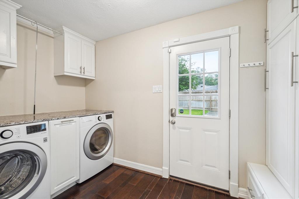 13162 Barryknoll Lane