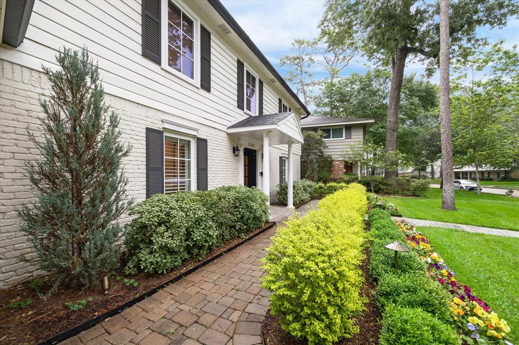 13162 Barryknoll Lane