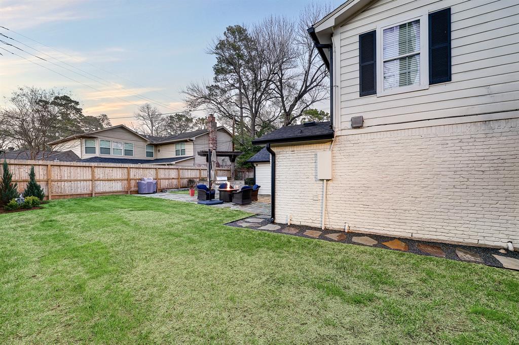 13162 Barryknoll Lane