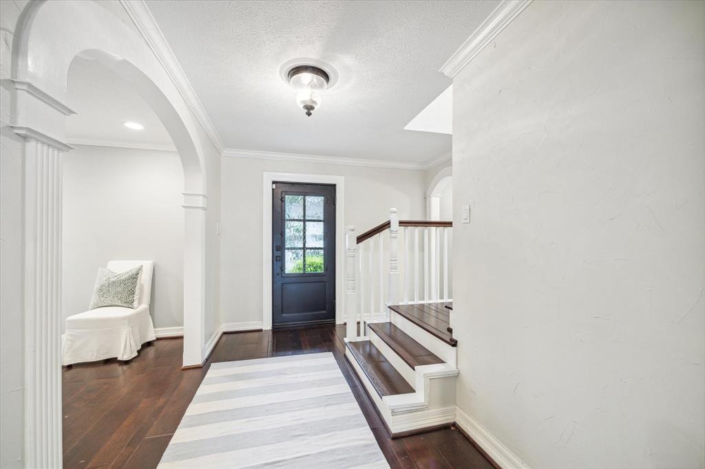 13162 Barryknoll Lane