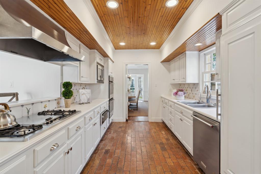 3642 Overbrook Lane
