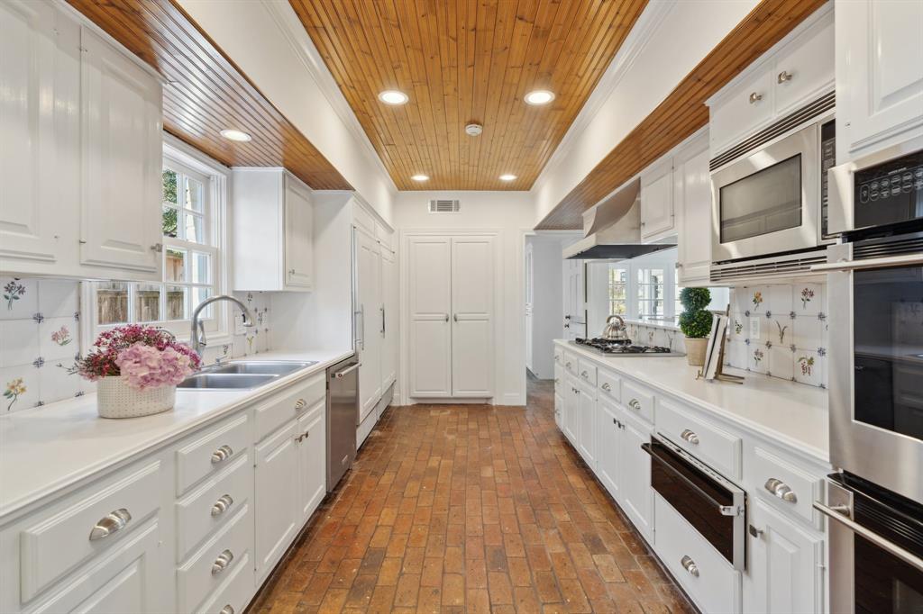 3642 Overbrook Lane