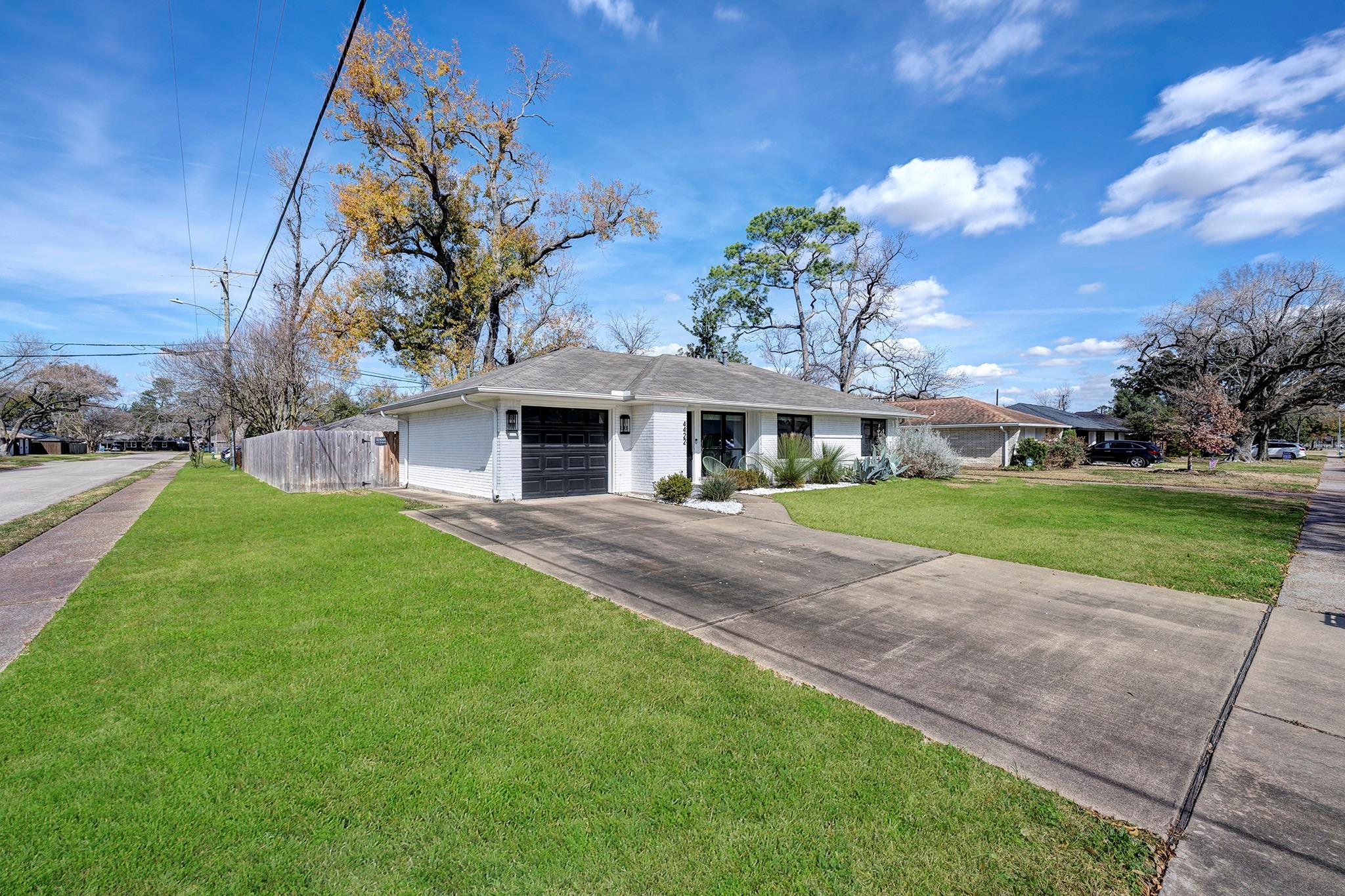 4422 De Milo Drive