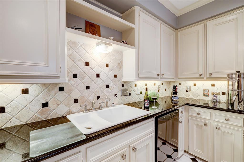 2527 Potomac Drive # A