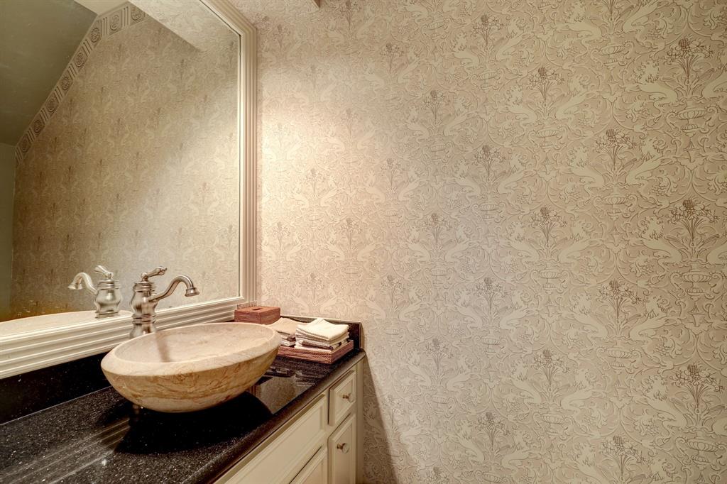 2527 Potomac Drive # A