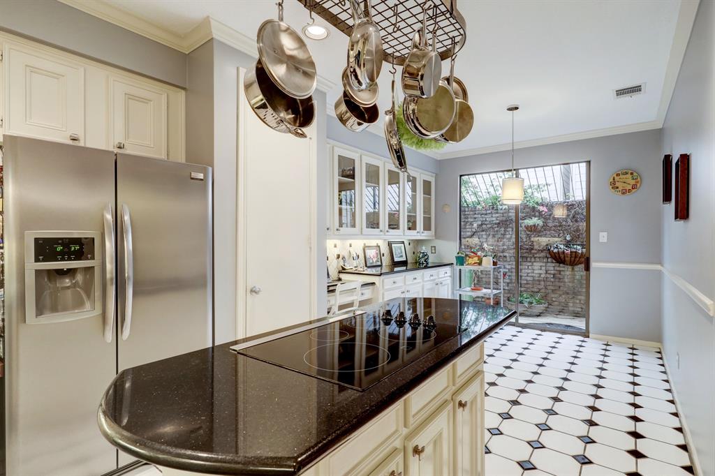 2527 Potomac Drive # A