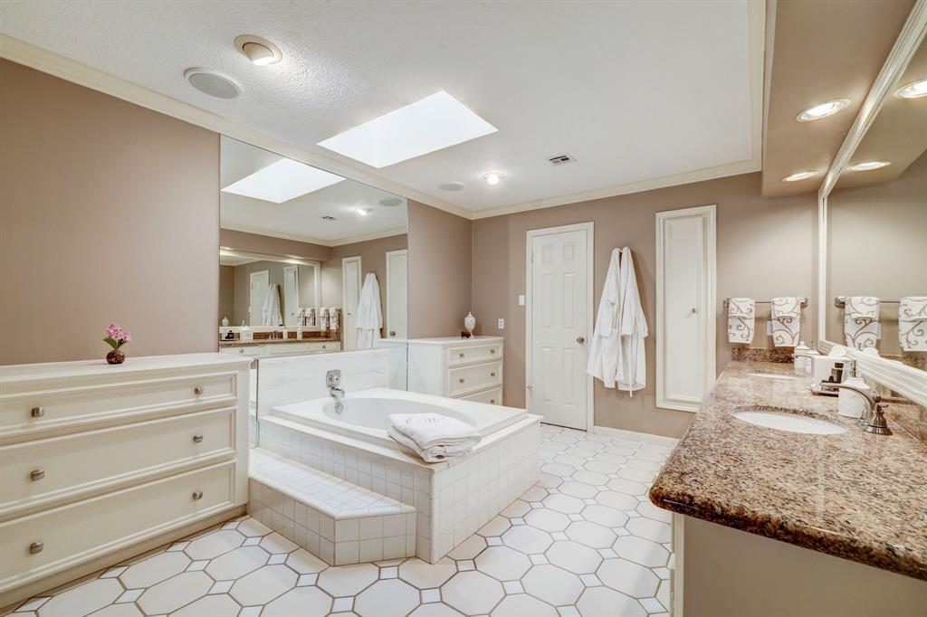 2527 Potomac Drive # A