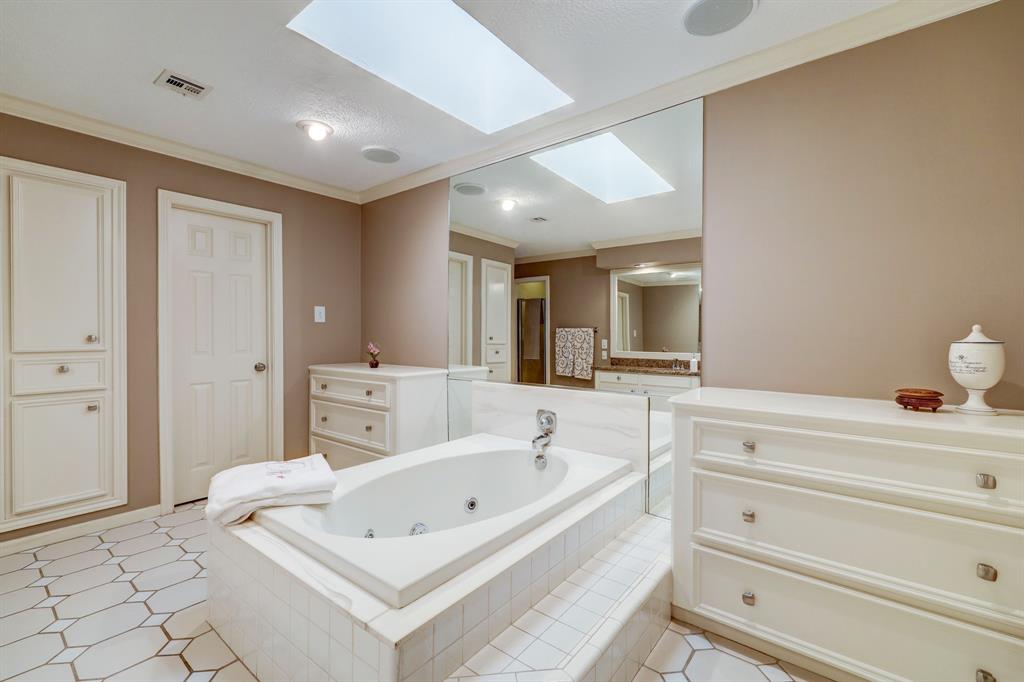 2527 Potomac Drive # A