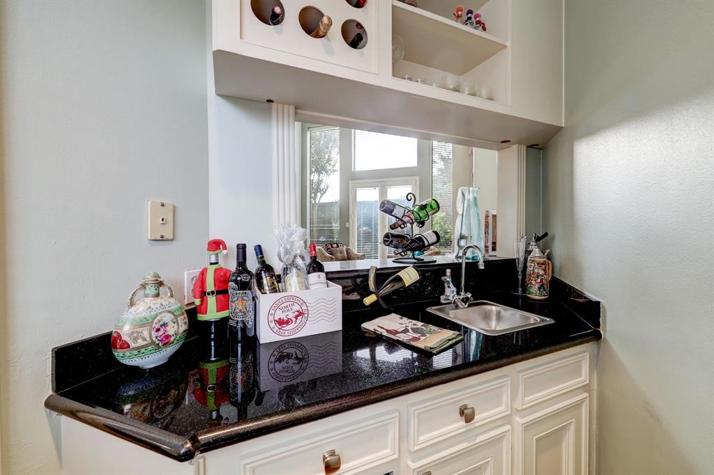 2527 Potomac Drive # A