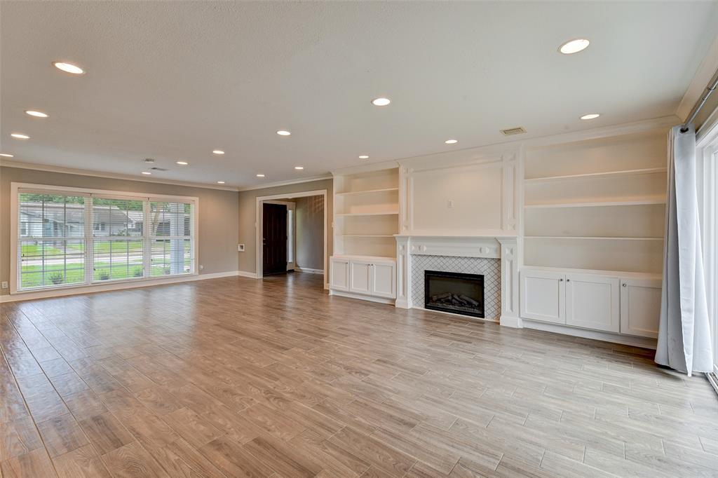 3803 Sun Valley Drive