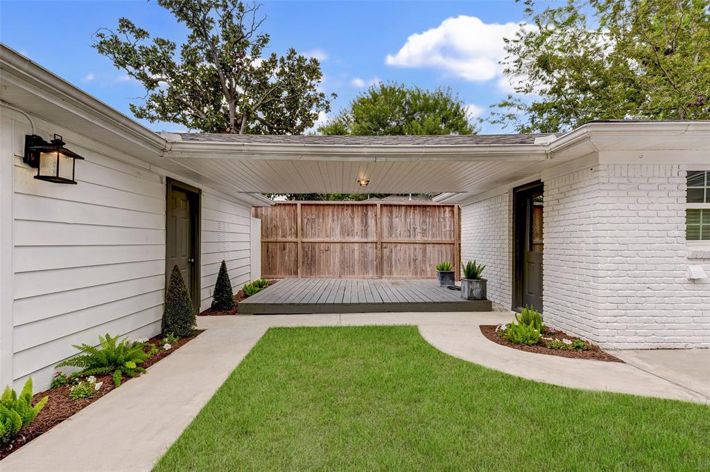 3803 Sun Valley Drive