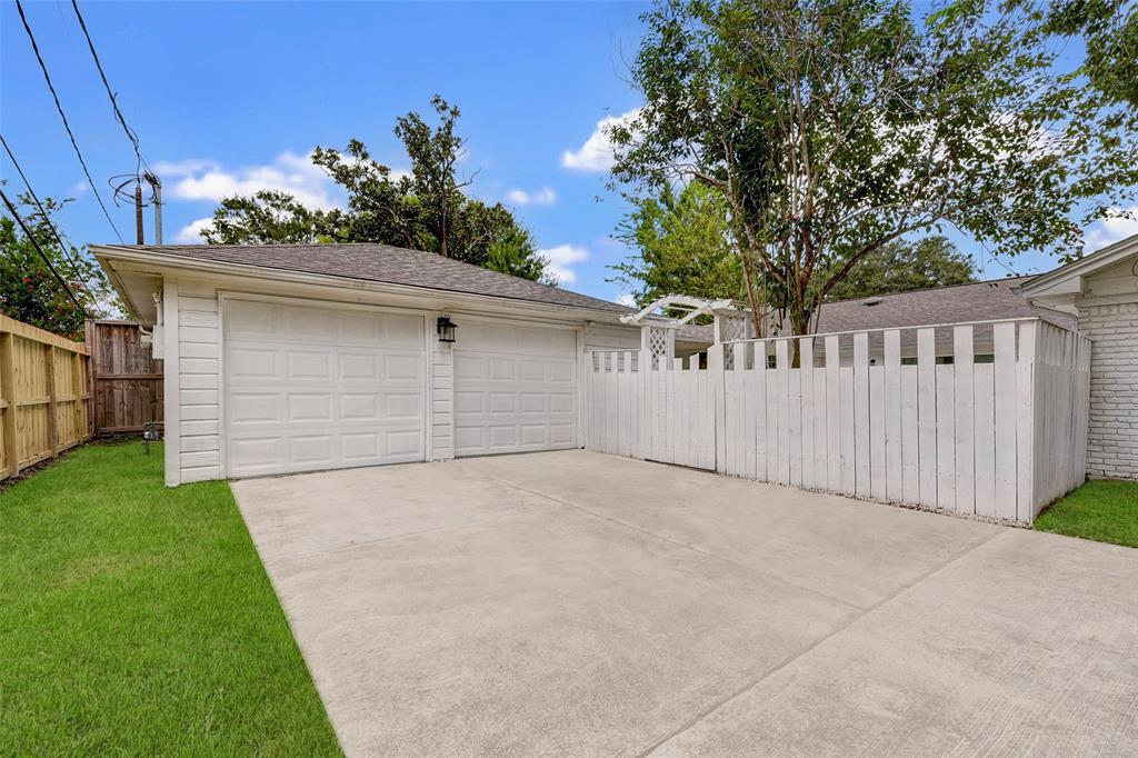 3803 Sun Valley Drive