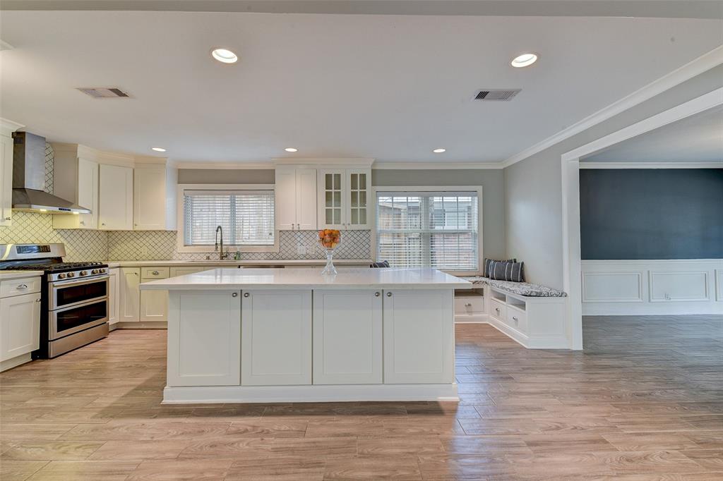 3803 Sun Valley Drive