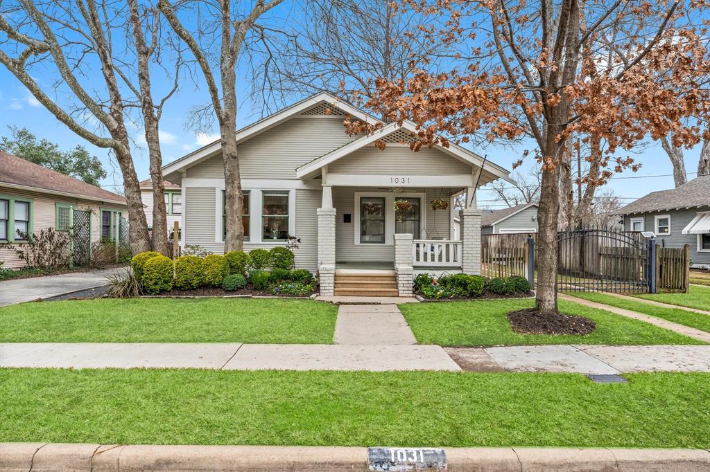 1031 Le Green Street