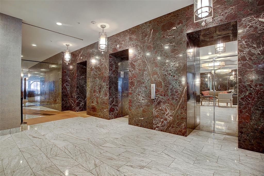 5000 Montrose Boulevard # 10G