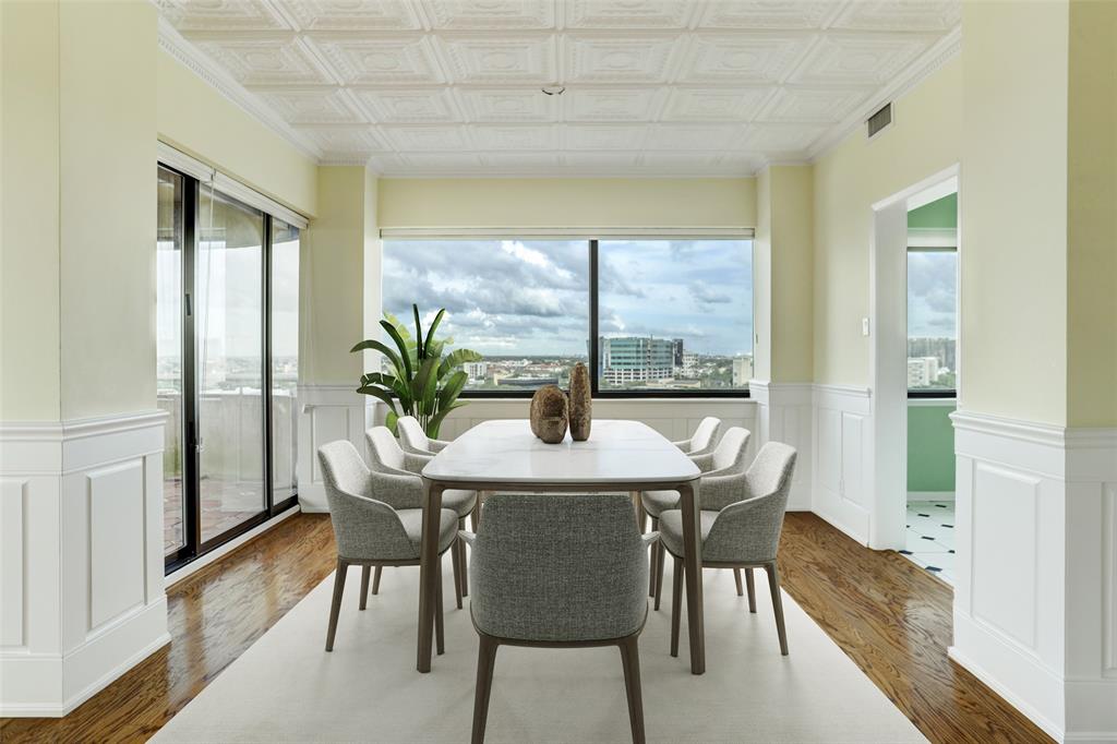 5000 Montrose Boulevard # 10G