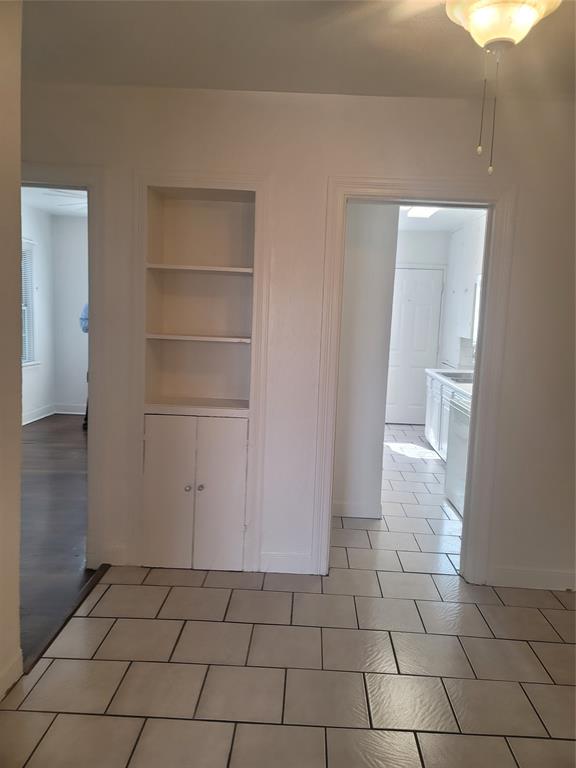 1914 Binz Street # 4