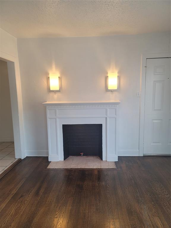 1914 Binz Street # 4