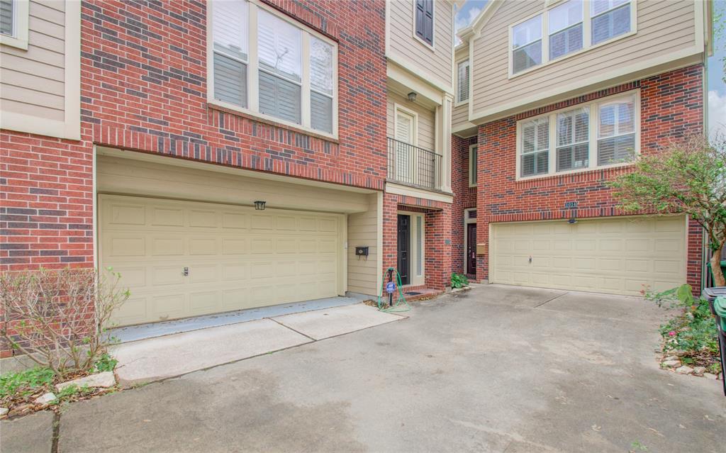 1016 Rochow Street