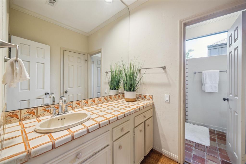 9105 Briar Forest Drive