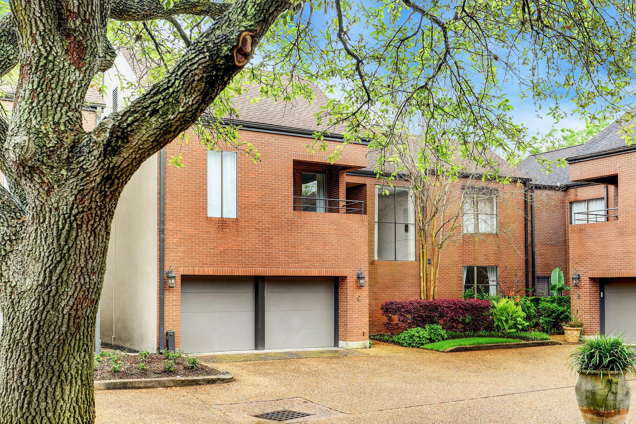 5300 Mercer Street # 9