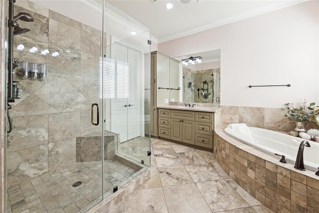 41 N Creekside Court