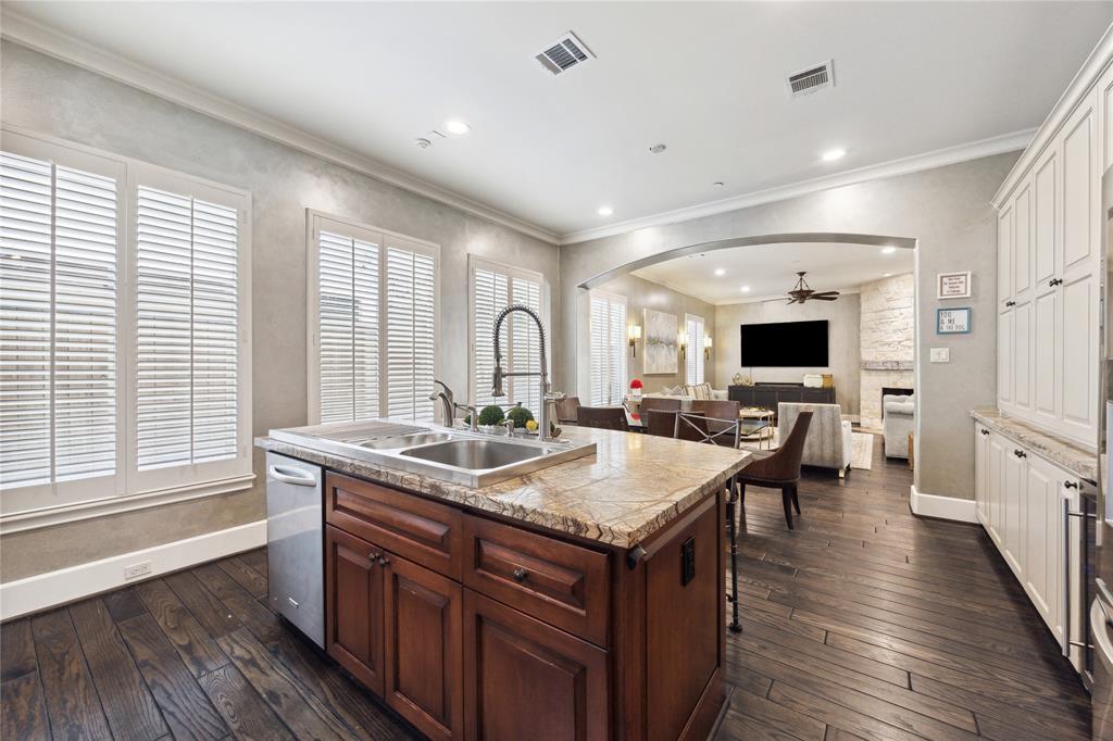 41 N Creekside Court