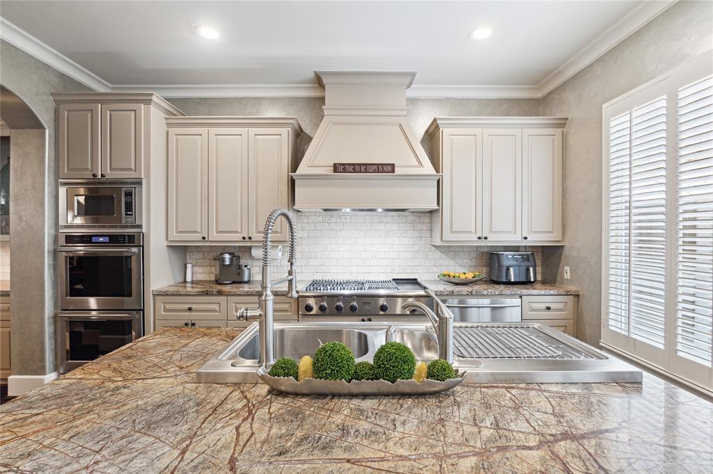 41 N Creekside Court