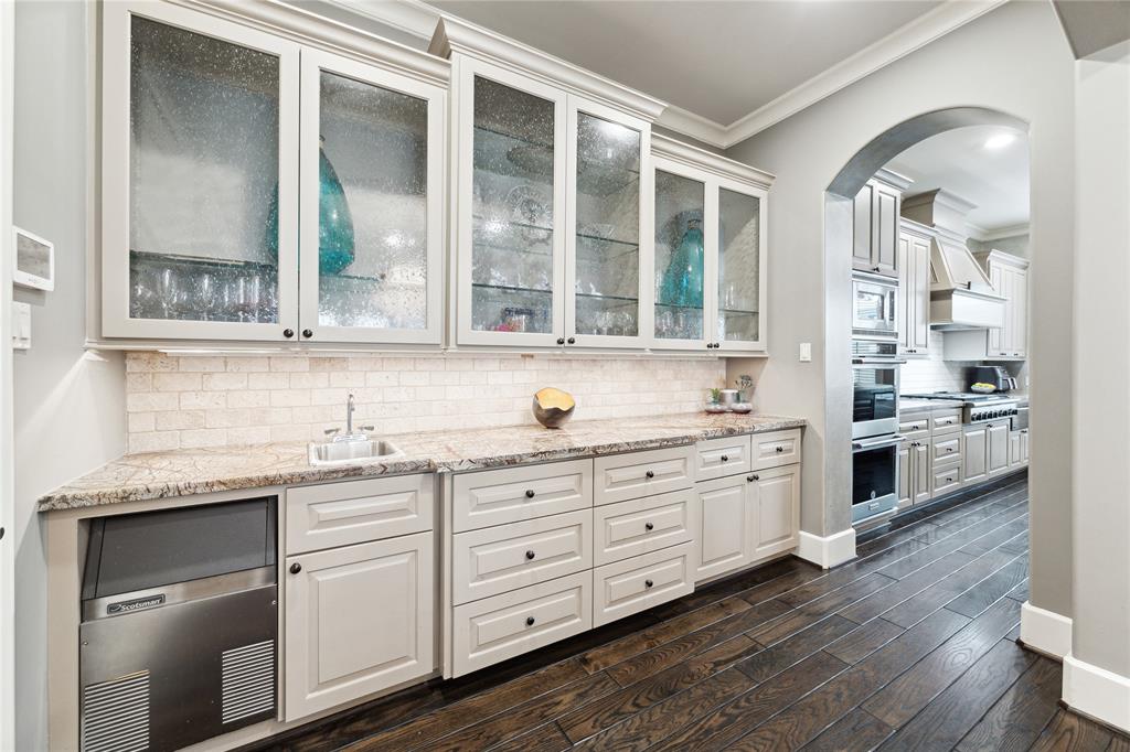 41 N Creekside Court