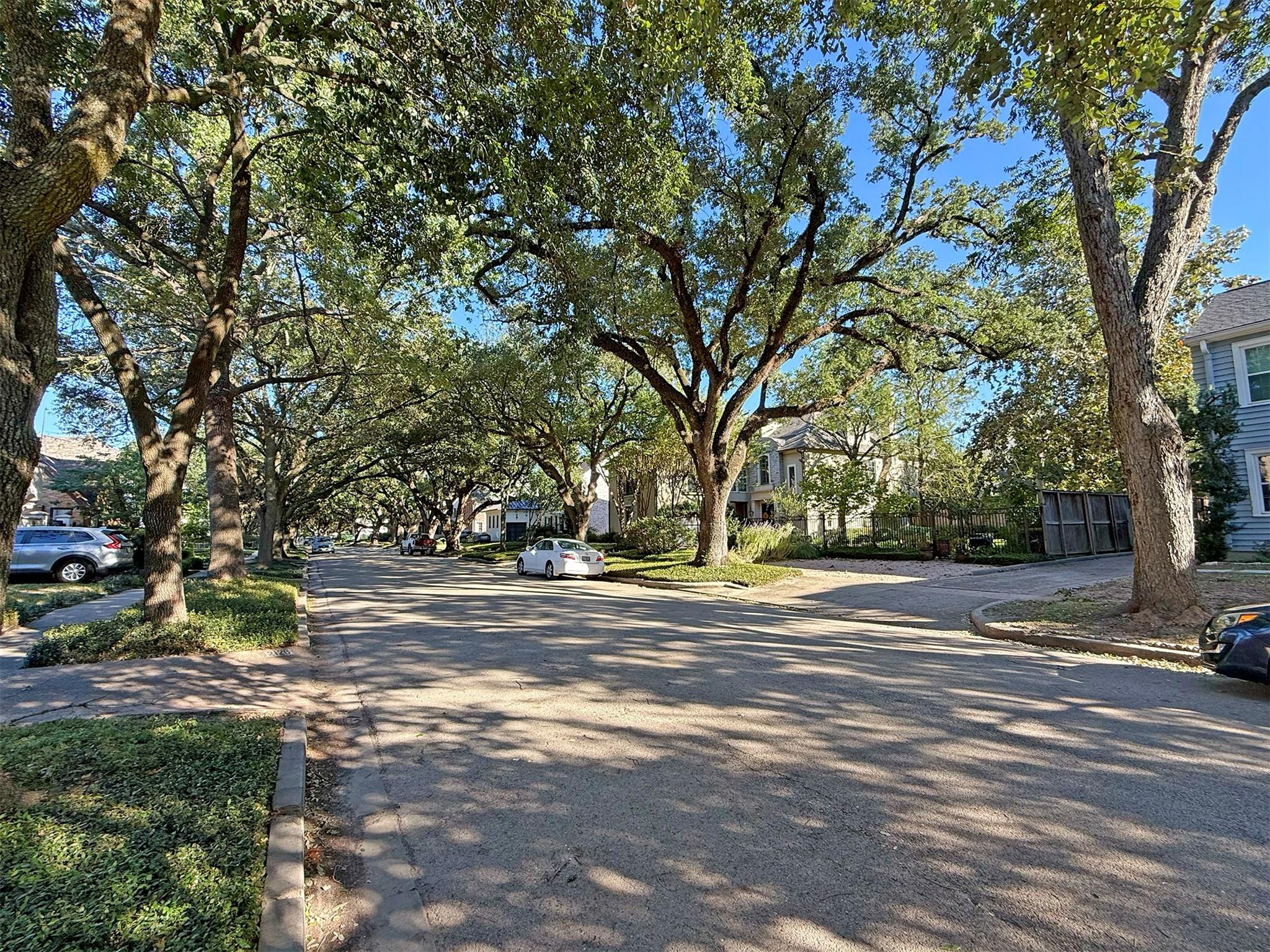 2124 South Boulevard