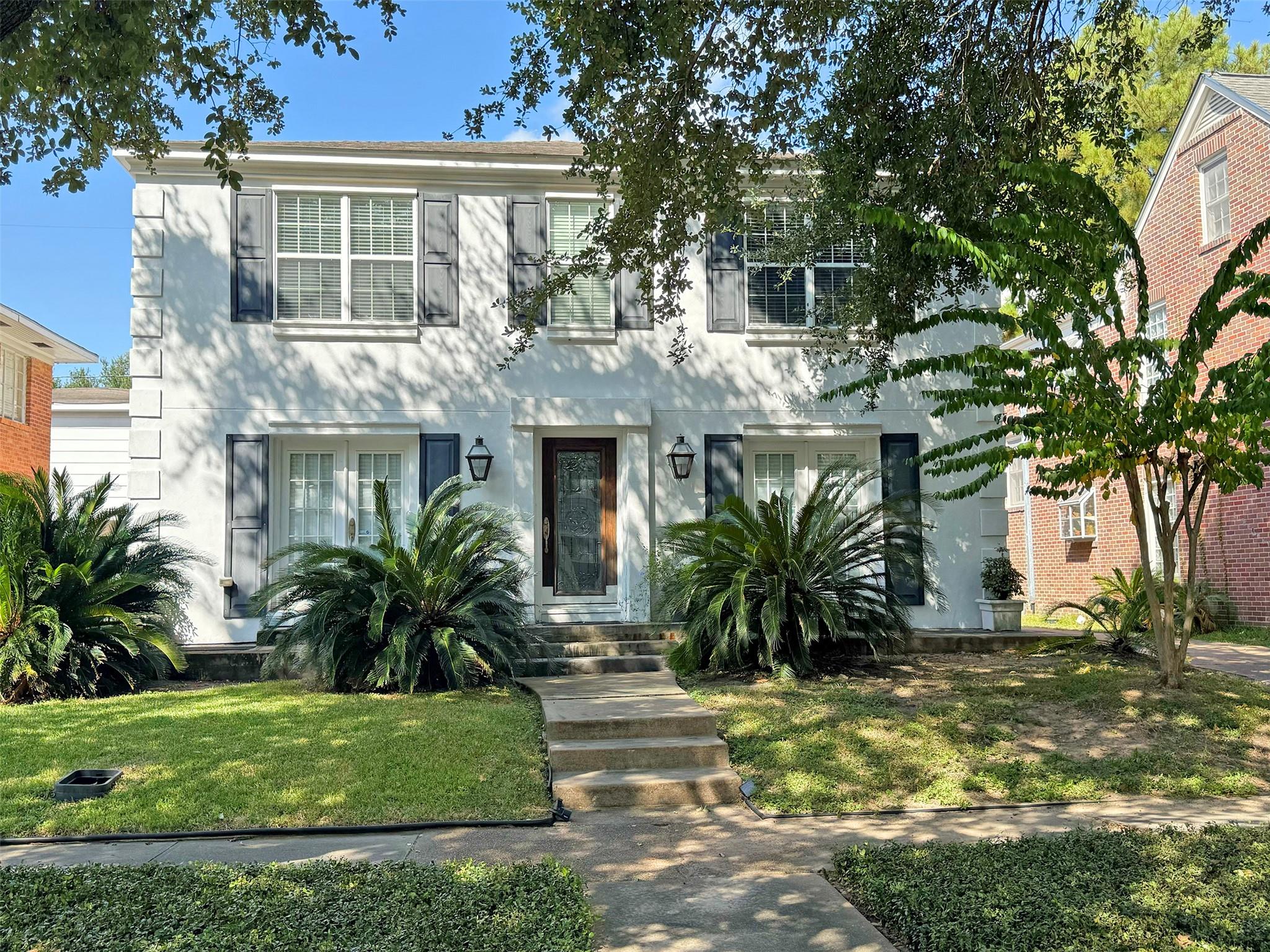 2124 South Boulevard