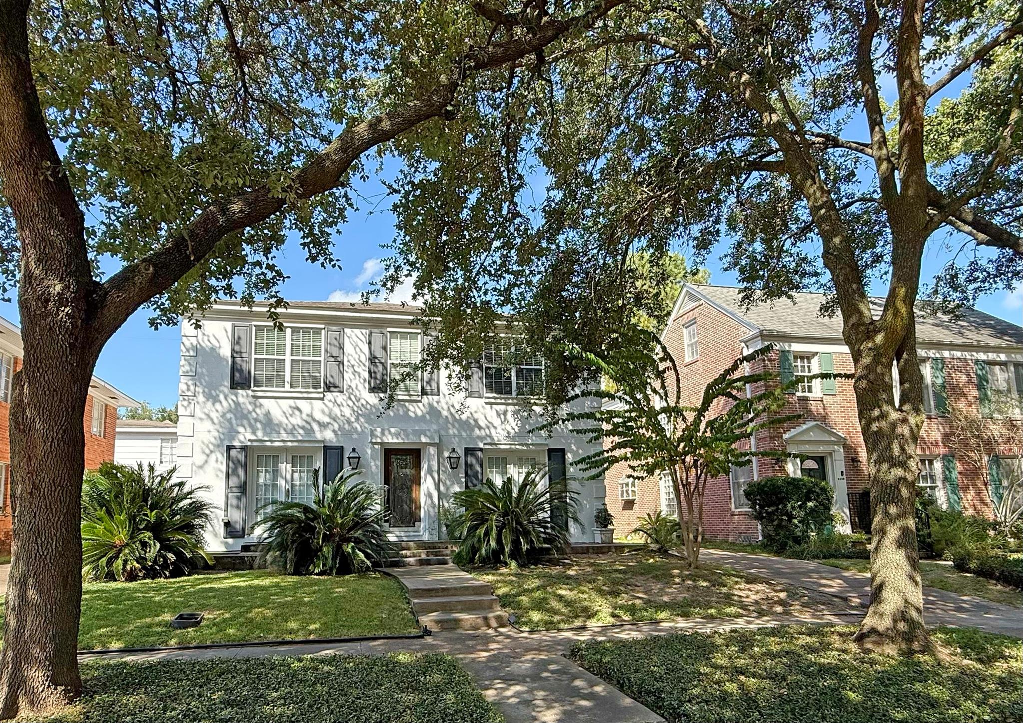 2124 South Boulevard