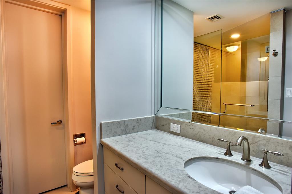 45 Briar Hollow Lane # 10