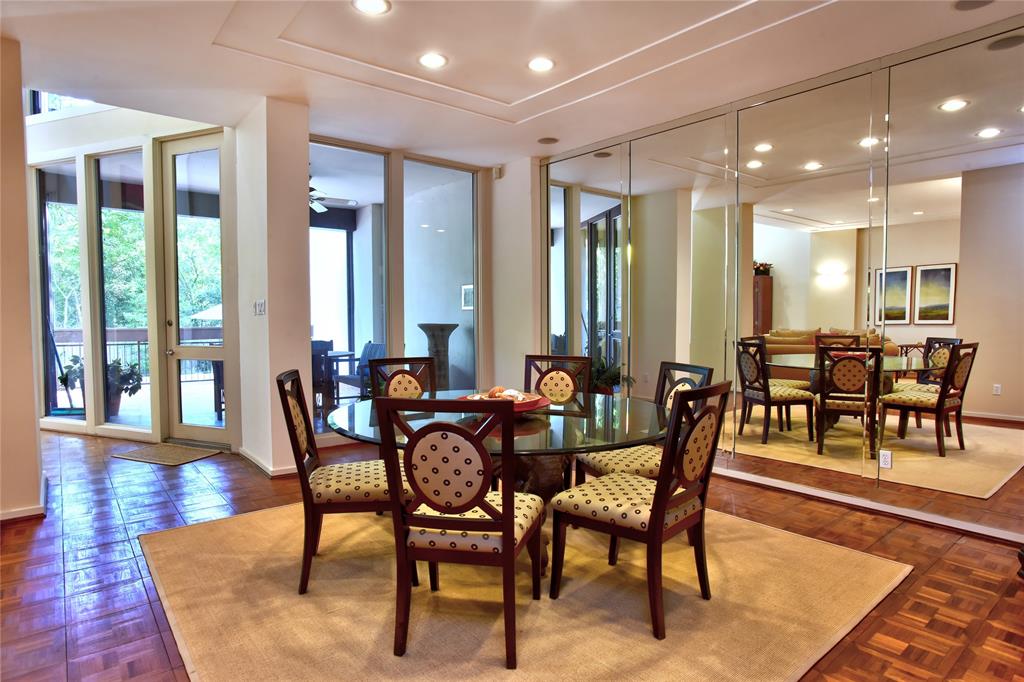 45 Briar Hollow Lane # 10