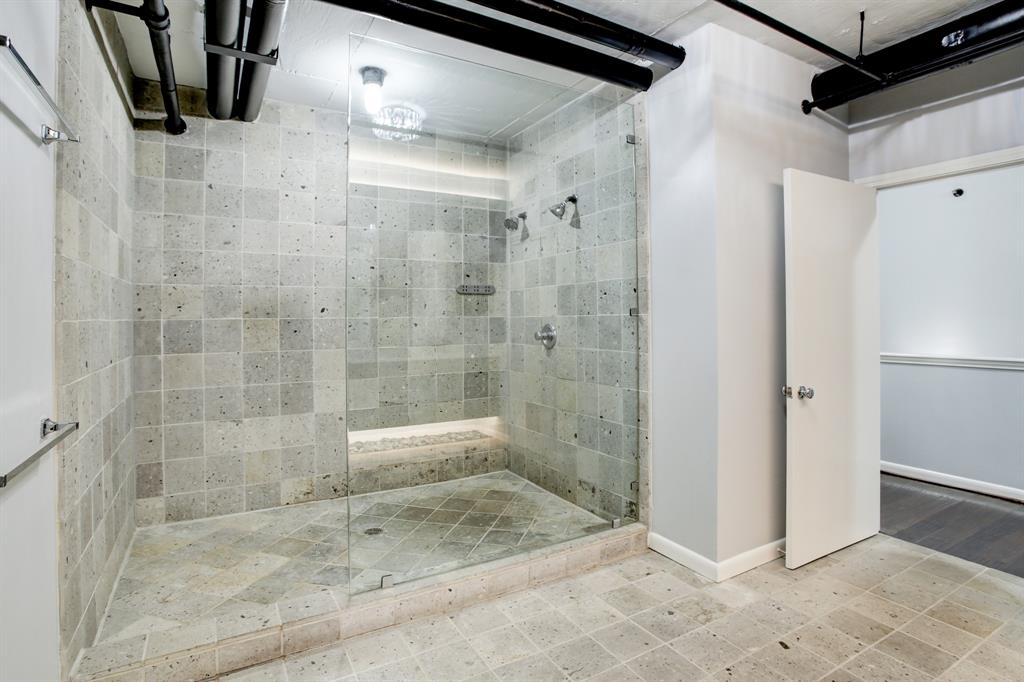 1914 W Gray Street # 105