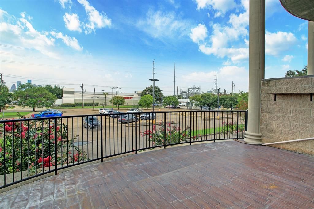 1914 W Gray Street # 105
