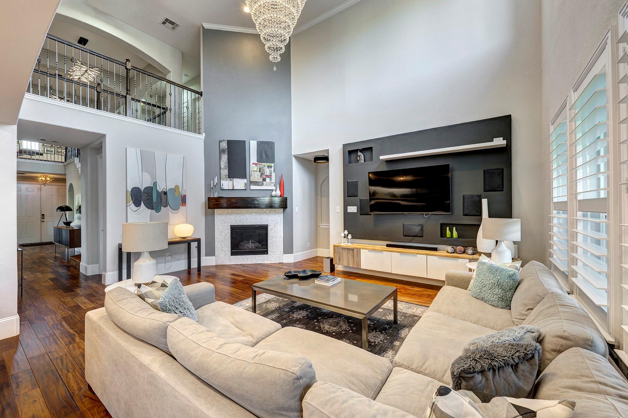 5002 Harvest Knoll Drive