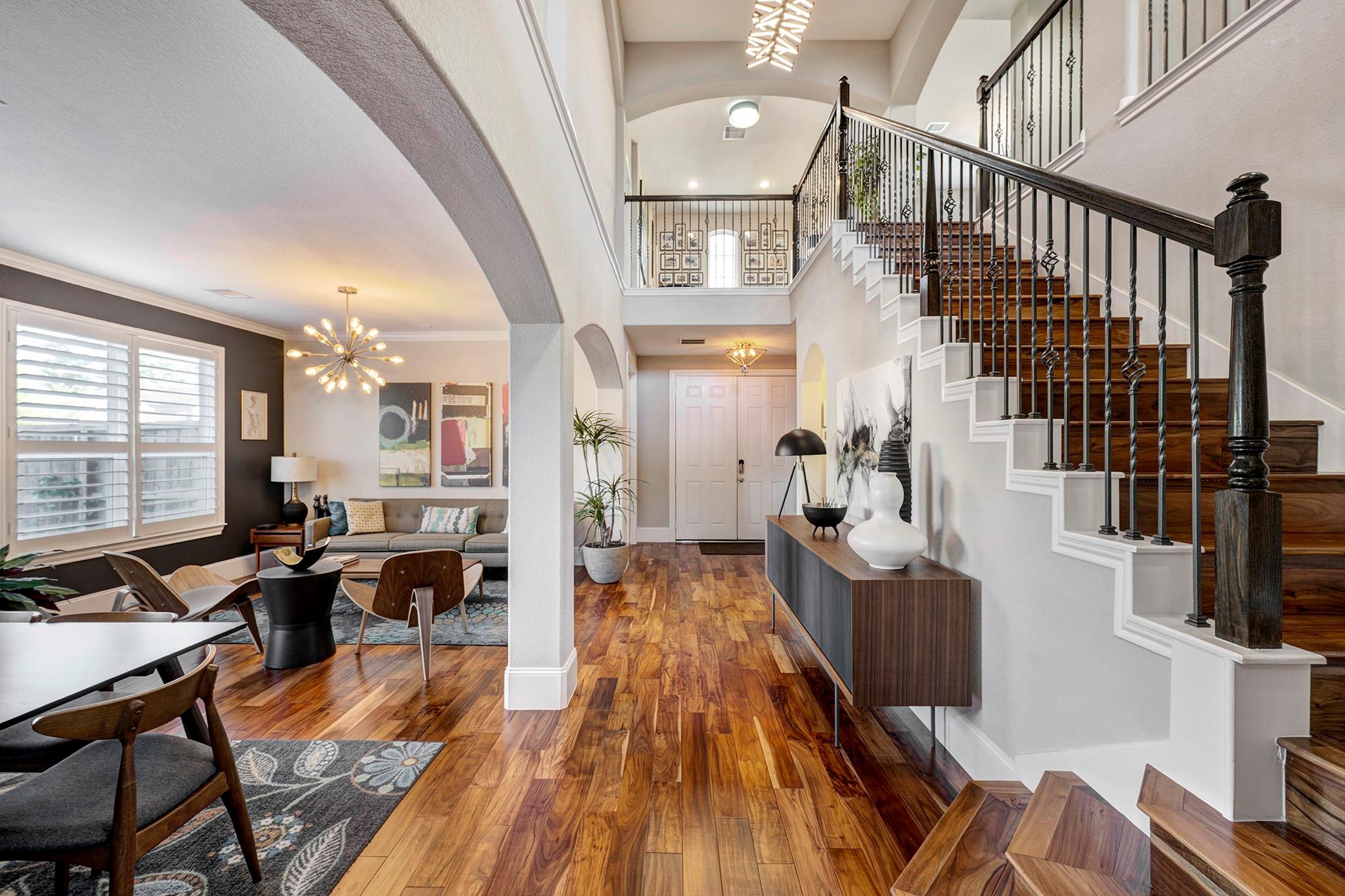 5002 Harvest Knoll Drive