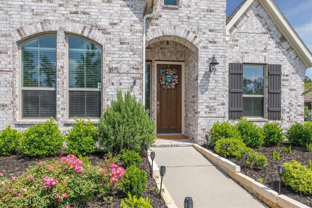 15333 Garnet Groves Drive