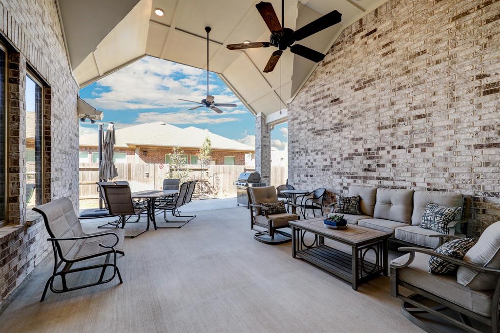 15333 Garnet Groves Drive